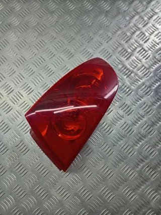  Фонарь задний правый Mazda 3 BK Арт 102220058, вид 1