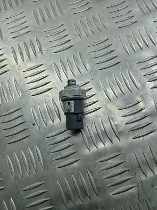 L5031BO1A06 Датчик кондиционера Mazda 3 BK Арт 102220078, вид 1