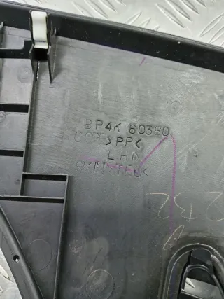 BP4K60360 Накладка декоративная на торпедо Mazda 3 BK Арт 102220106, вид 3