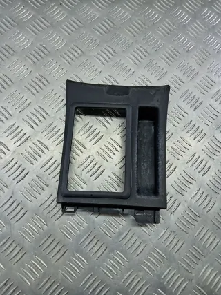 BP4N64341 Накладка декоративная центральной консоли Mazda 3 BK Арт 102220118, вид 1