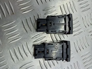  Кнопка подогрева сидений Mazda 3 BK Арт 102220129, вид 3