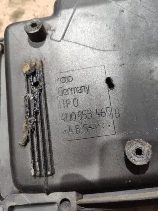  Площадка гос номера (рамка) Audi A8 D2 (S8) Арт 102402123, вид 4