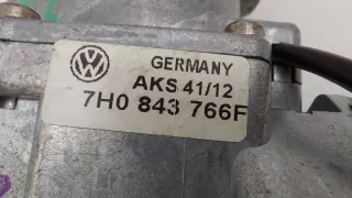 7E0843766B, 7H0843767C, 7H0843766F Доводчик двери Volkswagen Transporter T5 restailing Арт ST274168, вид 7