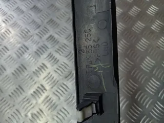 BP4K55256 Накладка декоративная на торпедо Mazda 3 BK Арт 102584221, вид 4