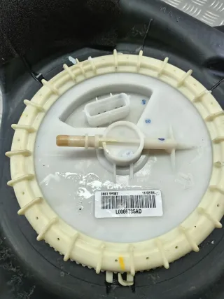 3N619H307,L0066785AD Колба в бак Mazda 3 BK 2.0л Арт 102584552, вид 1