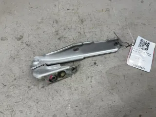 4B0823301D Петля капота левая Audi A6 C5 (S6,RS6) Арт 102703539, вид 3