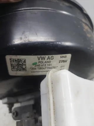 2N0612101,2N0611301,1K0945459 Бачок тормозной жидкости Volkswagen Crafter 2 Арт IVS01742, вид 3