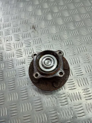  Ступица задняя левая Mazda 3 BK Арт 102890408, вид 3