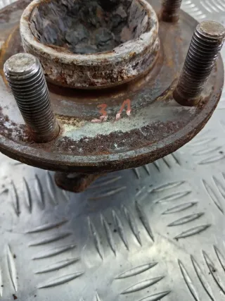  Ступица задняя левая Mazda 3 BK Арт 102890408, вид 2