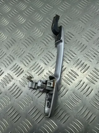  Ручка наружная задняя левая Mazda 3 BK Арт 102890565, вид 2