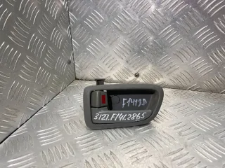  Ручка внутренняя задняя левая Mazda 3 BK Арт 3121F1412865, вид 1