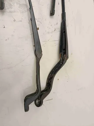   Щеткодержатель (поводок стеклоочистителя, дворник) Ford Galaxy 2 restailing Арт 2994, вид 2