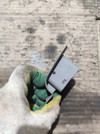  Крючок для одежды Audi A8 D2 (S8) Арт 102932015, вид 3