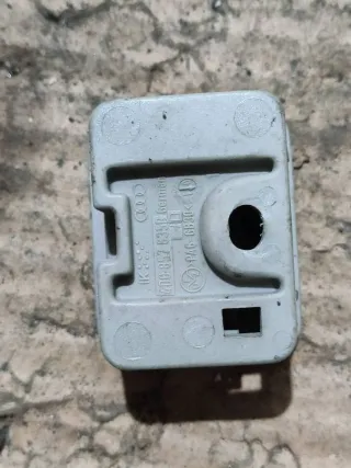  Крючок для одежды Audi A8 D2 (S8) Арт 102948854, вид 4