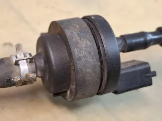  Клапан вентиляции топливного бака Mazda 3 BK 2.0л Арт 322864, вид 3