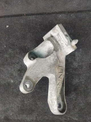 FNR5 Кронштейн КПП Mazda 3 BK Арт 13728, вид 3