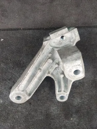 FNR5 Кронштейн КПП Mazda 3 BK Арт 13728, вид 2