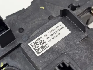 1089334-01,1089334-02,1496221-01,1500620-01 контактор высоковольтной батареи Tesla model 3 Арт 34945, вид 2