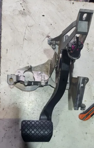 4F1723140B Педаль тормоза Audi A6 C6 (S6,RS6) Арт 103222612, вид 1