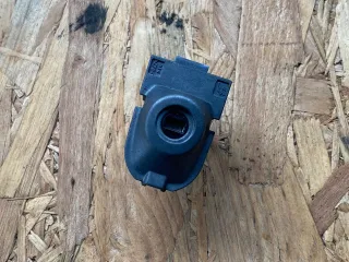  30784963 Личинка дверного замка Land Rover Range Rover Sport 2 restailing Арт 103233076, вид 1