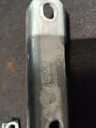 4B0823301D Петля капота левая Audi A6 C5 (S6,RS6) Арт 103233407, вид 2