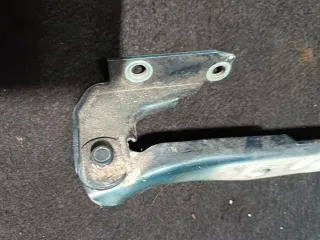 4B0823301D Петля капота левая Audi A6 C5 (S6,RS6) Арт 103233407, вид 3