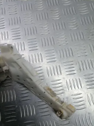  Кронштейн крепления бампера переднего Mazda 3 BK Арт 86572578, вид 3