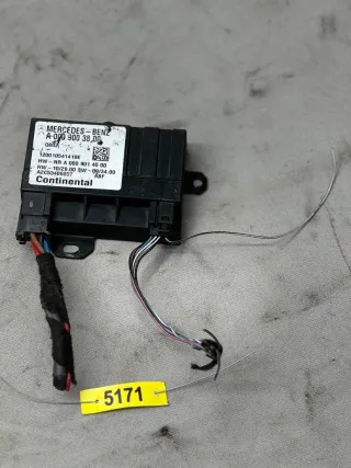 0009003800 Блок управления топливным насосом Mercedes ML/GLE W166 Арт 5171, вид 1