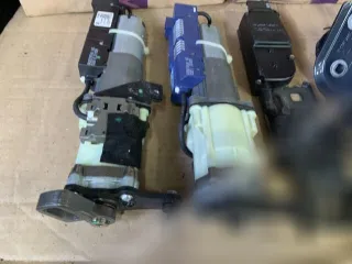 8R0827852B,8R0827851B Моторчик (насос) подъема крышки багажника (3-5 двери) Audi Q5 1 Арт 26160131, вид 7