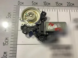 4F0837060 Доводчик двери Audi A8 D4 (S8) Арт 37877168, вид 1