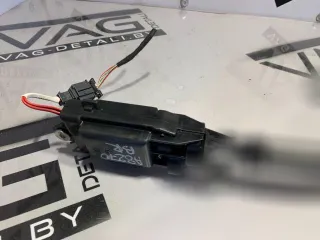 4H0857833 Механизм подачи ремня безопасности Audi A8 D4 (S8) Арт 37878012, вид 2