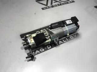 4F9959945,4F9910591,8R0827851A Моторчик (насос) подъема крышки багажника (3-5 двери) Audi Q5 1 Арт 49660511, вид 1