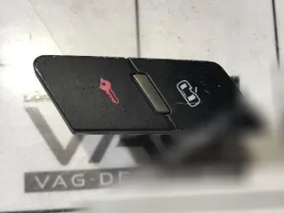 4F1962107 Кнопка центрального замка Audi A6 C6 (S6,RS6) Арт 70358121, вид 1