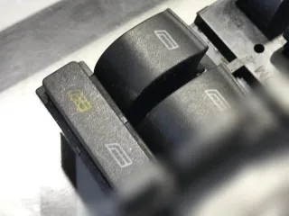 4B0959851 Кнопка стеклоподъемника переднего левого Audi A6 C5 (S6,RS6) Арт 70995950, вид 3
