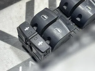 4F0959851A Кнопка стеклоподъемника переднего левого Audi A6 C6 (S6,RS6) Арт 82821831, вид 3
