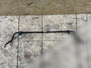 84213411 Стабилизатор подвески (поперечной устойчивости) задний Chevrolet Equinox 3 Арт 103993071, вид 1