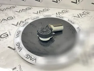 4F0837060 Доводчик двери Audi A6 C7 (S6,RS6) Арт 132587527, вид 1