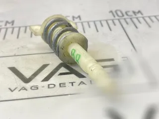 1K8945300 Кронштейн крепления фонаря заднего левого Volkswagen Jetta 6 Арт 145669831, вид 4