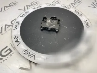 4K0907594AC Блок управления крыши / люка Volkswagen Tiguan 2 Арт 151417443_1, вид 1