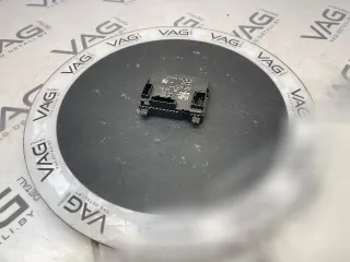 4K0907594AC Блок управления крыши / люка Volkswagen Tiguan 2 Арт 151417443_1, вид 3