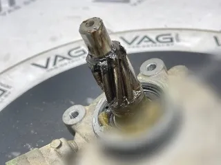 5QM909144B,7822277130,7805277396 Серводвигатель (моторчик) рулевой рейки Volkswagen Jetta 7 Арт 162988723_1, вид 7