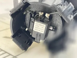 LJ6T18808BB Динамик торпедо правый Ford Escape 4 Арт 167491439, вид 5