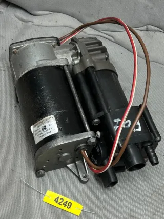 4430200241, 26071642, 61208, 10147B, 4329055534, 37206864215, 751423702 Компрессор (прочее) BMW 5 F10/F11/GT F07 Арт 4249, вид 2