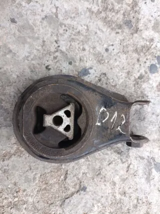 BP4K39040D Подушка крепления кпп Mazda 3 BK 1.6л Арт 85523515, вид 2