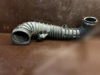 6395283282 Манифольд (впускной патрубок) Mercedes Vito W639 Арт 116835999, вид 1