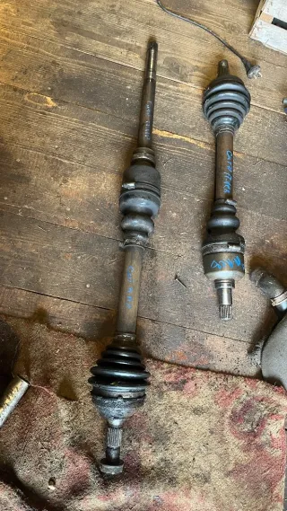  Полуось передняя правая (приводной вал, шрус) Citroen Xantia Арт 103911751, вид 1