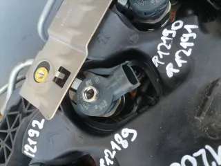 9811760780 СКОБА (КРОНШТЕЙН) КРЕПЛЕНИЯ ФОРСУНКИ Citroen C4 Grand Picasso 2 restailing Арт 12194_22, вид 1