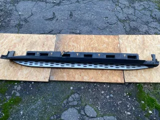 A1666980525, A1664401805 Накладка на порог наружная задняя правая Mercedes GLS X166 Арт 104014614, вид 1