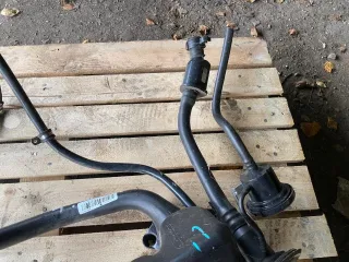 F24594, F26166, A1664700089, F24748, A1664702220 Горловина топливного бака Mercedes GLS X166 3.0л Арт 104346887, вид 3