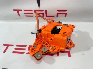 1092739-00-E,1095145-00-G,1666968-00-C контактор высоковольтной батареи Tesla model 3 Арт 99482257, вид 1